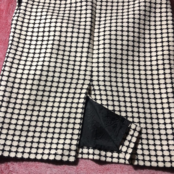 Banana Republic women’s skirt Sz 8 zip side - Picture 4 of 5